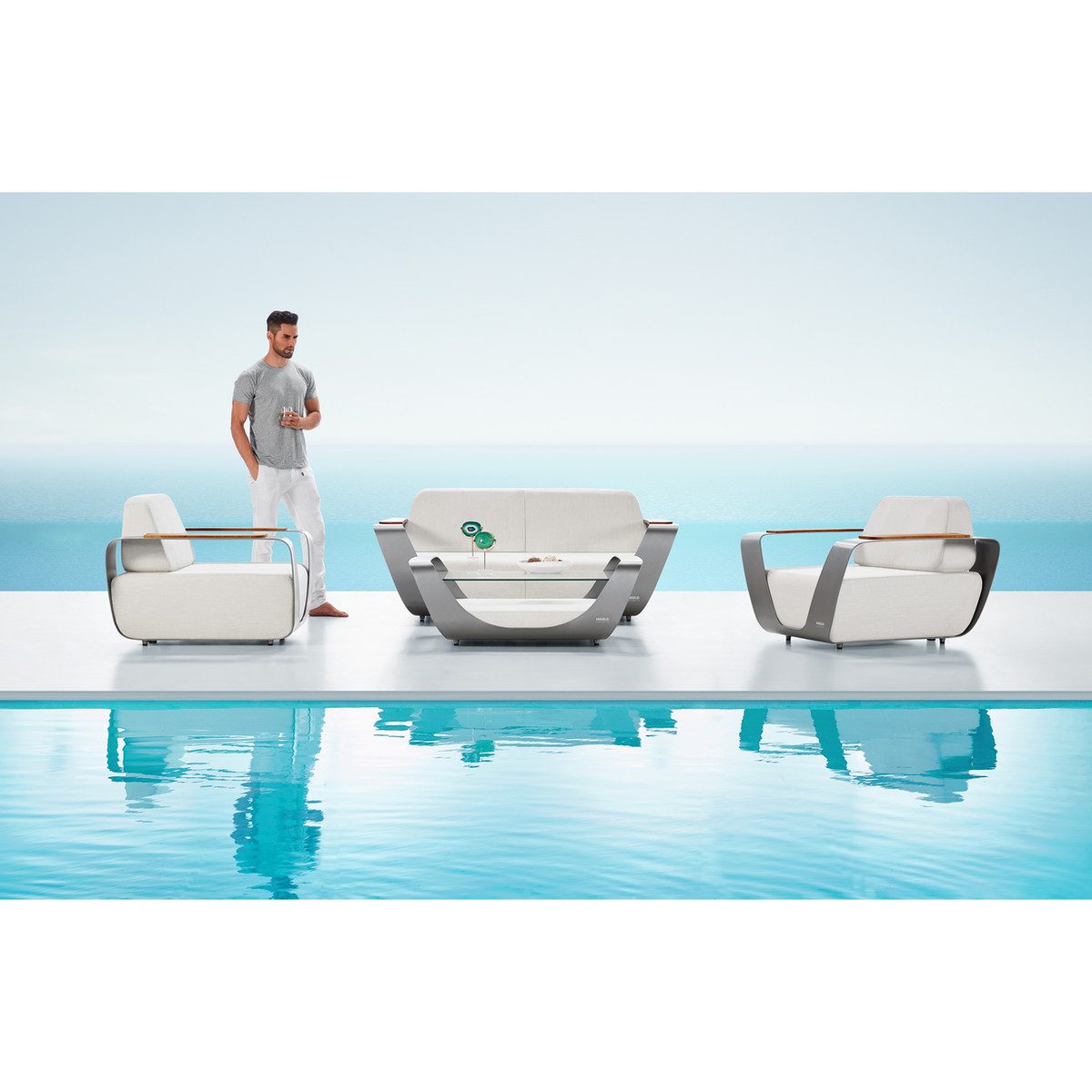 Onda Aluminum Outdoor Luxury Conversation Set For 4